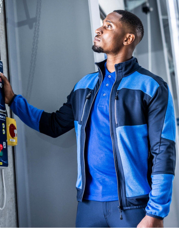 VESTE HYBRIDE EXTENSIBLE E-VOLVETRF720Regatta Professional
