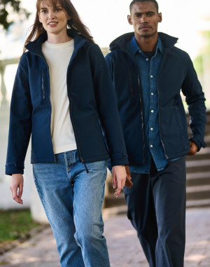 SOFTSHELL CAPUCHE VENTURER FEMMETRA702Regatta Professional