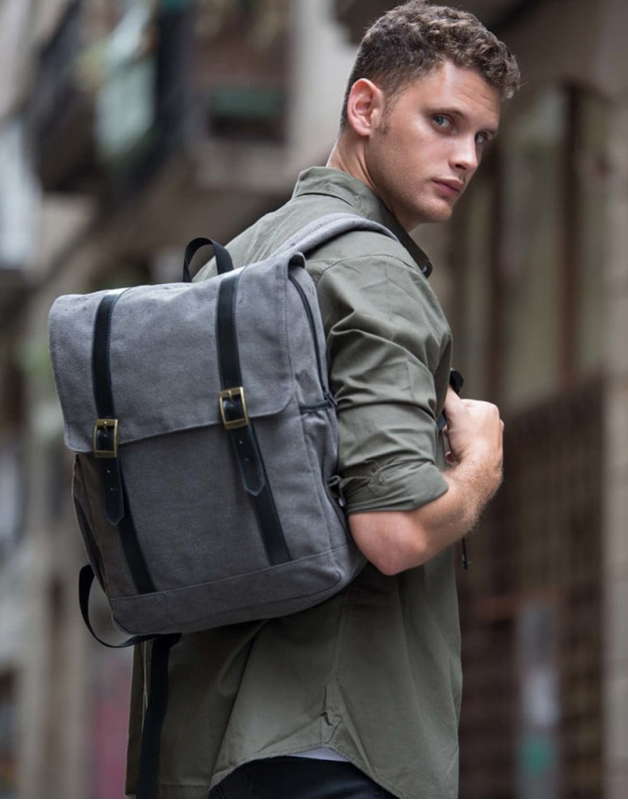 Sac à dos en toile à rabat